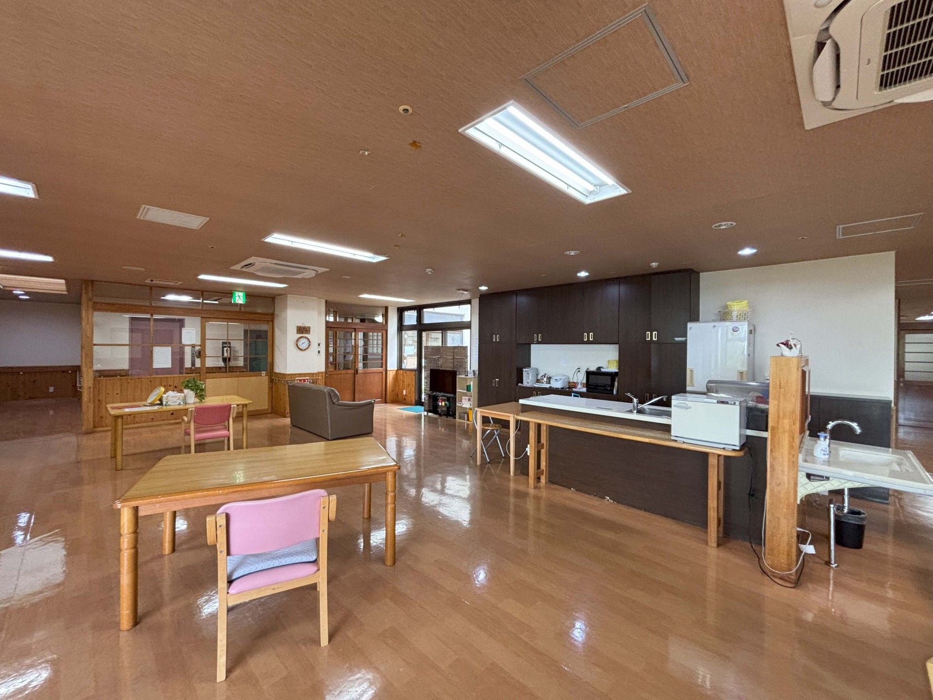 広々とした共有スペース