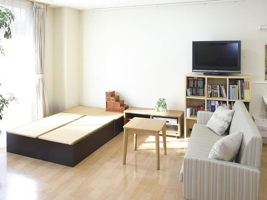 リビングルーム兼食堂兼機能訓練室