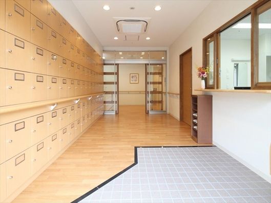 1F エントランスラウンジ