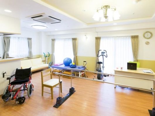 2F ダイニングルーム兼機能訓練室