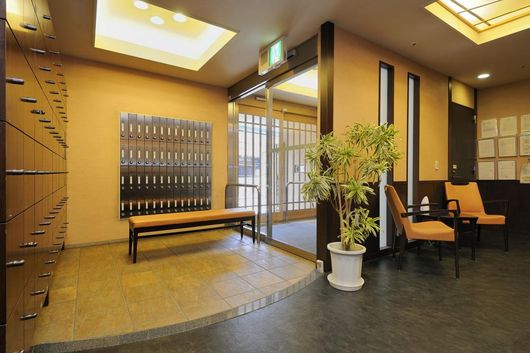 1F エントランスラウンジ