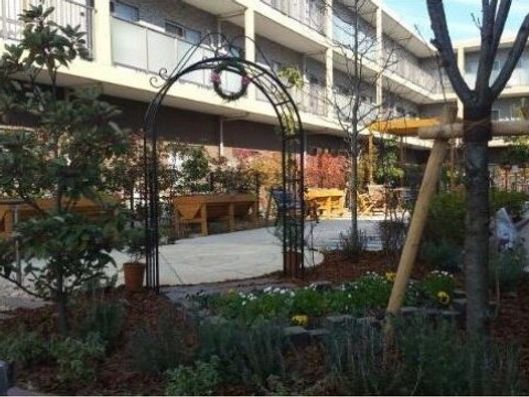 リハビリテーションを考えた庭