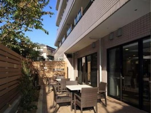 1F ウッドデッキ