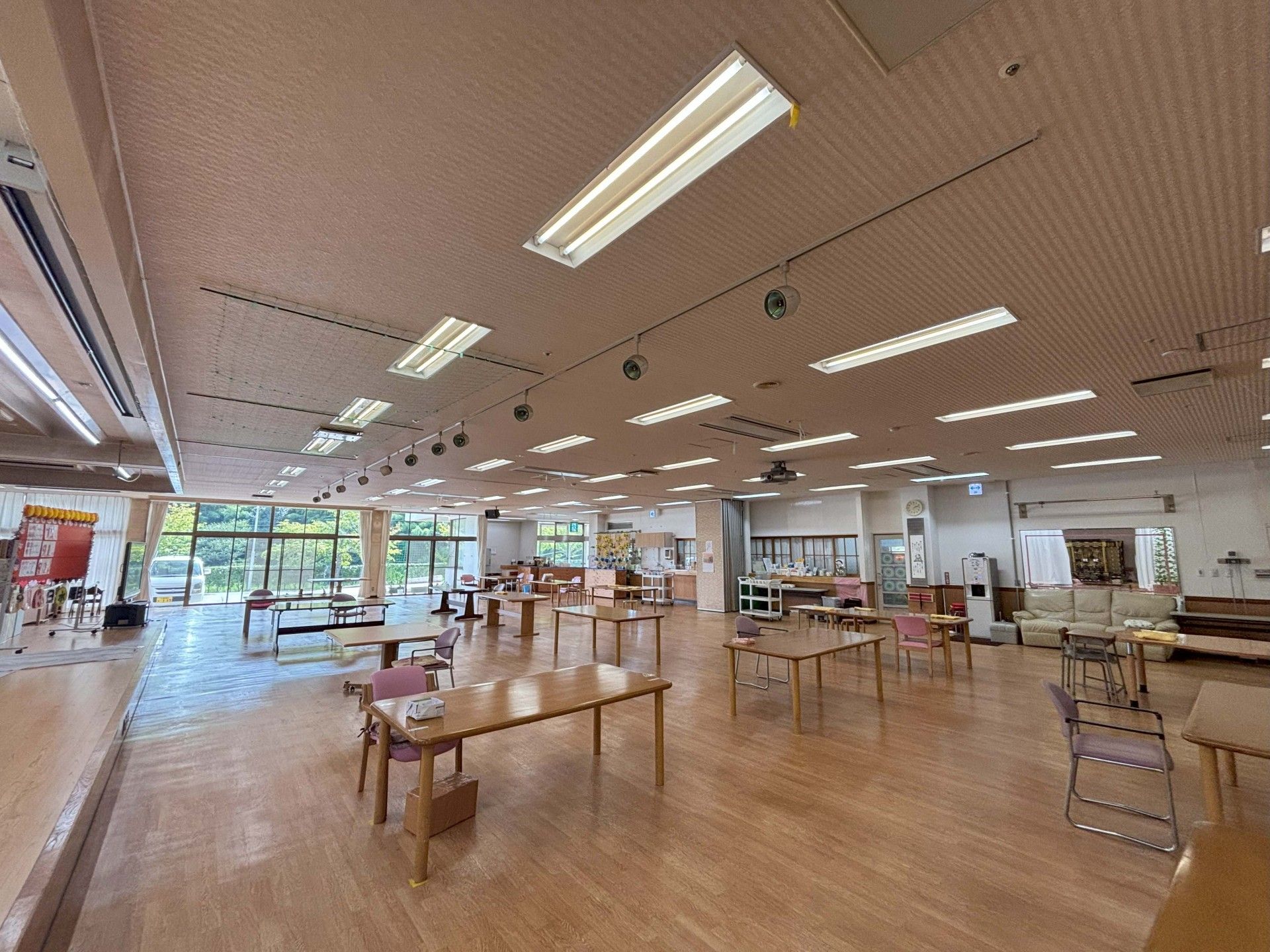 広々とした多目的ホール