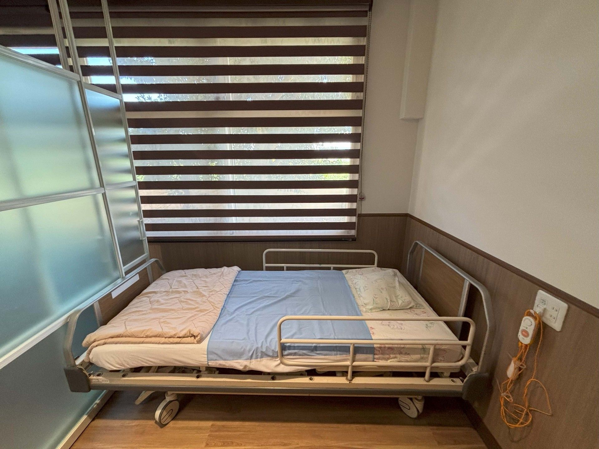 落ち着いた雰囲気の居室