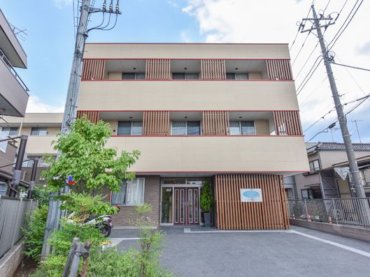 3階建ての建物