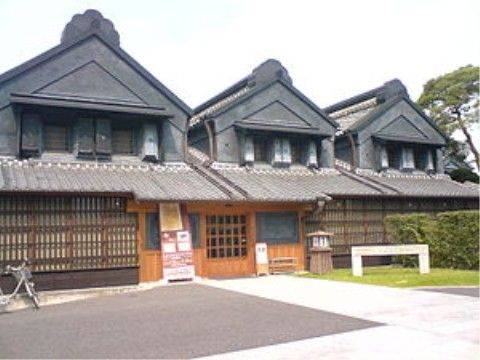 当施設周辺には観光スポットとして有名な見所が多数あり、ご訪問いただいたご家族とご一緒に観光を楽しむこともできる。