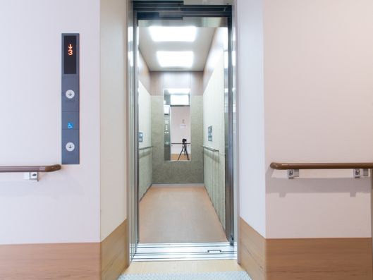エレベーター