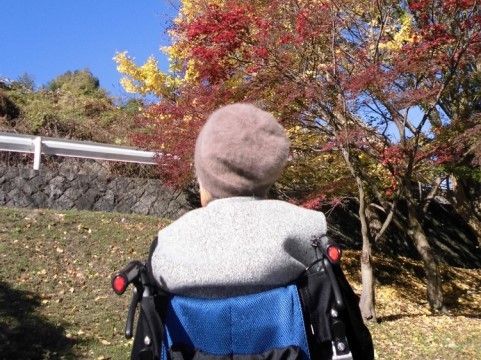 景色を楽しんでいるご入居者様