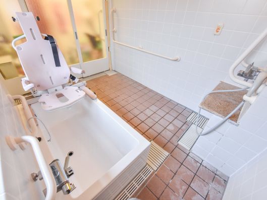 介護浴室2