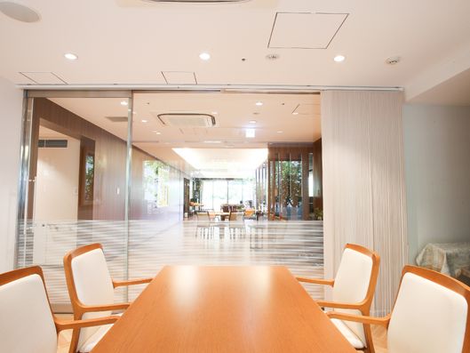 居間から見える廊下