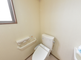 清潔感のあるトイレ設備の部屋