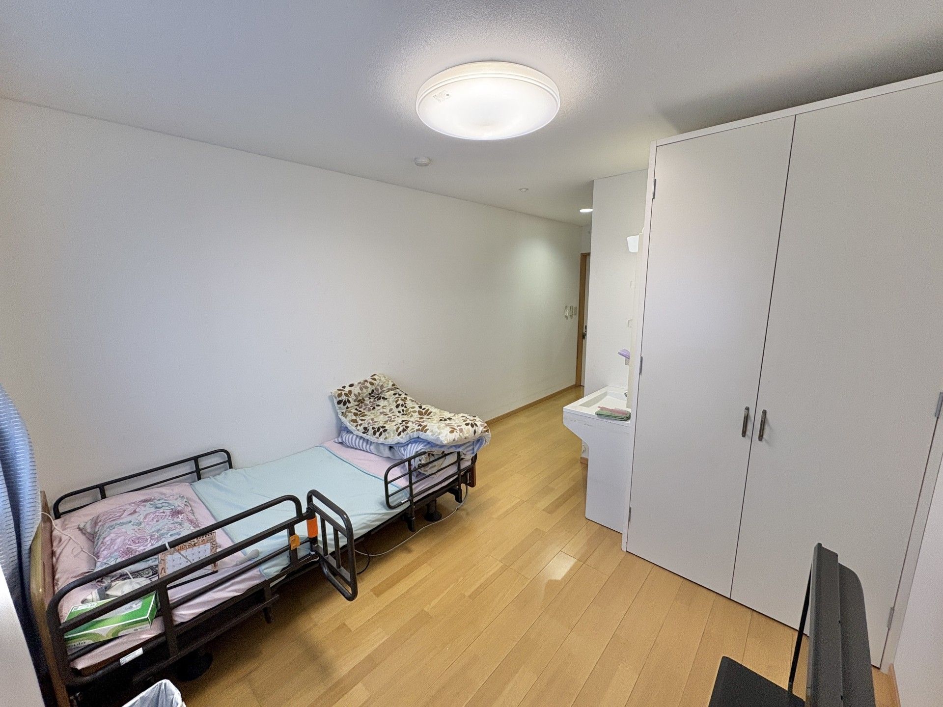 落ち着いた雰囲気の居室