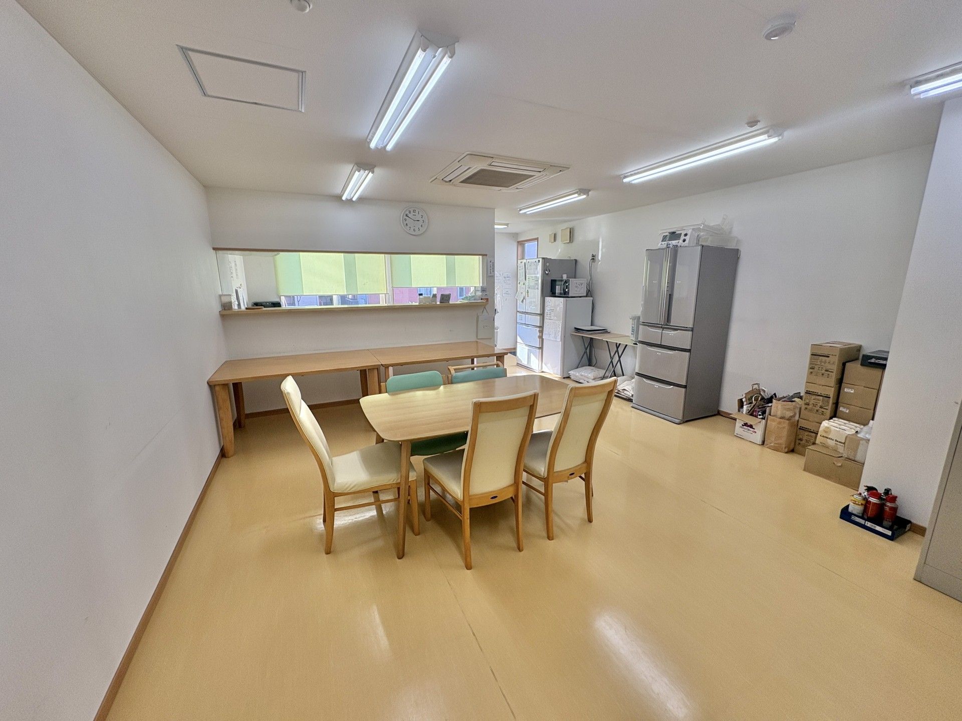 落ち着いた雰囲気の部屋