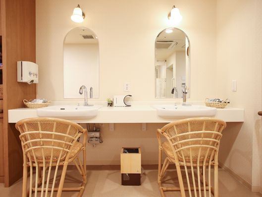 清潔感のある洗面化粧台