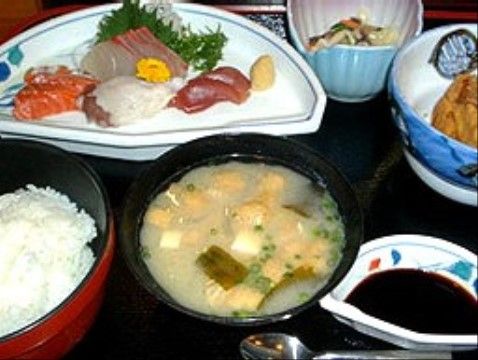 「リボーン尼崎弐番館」のお食事。体調の悪い日には、介護食や医療食をいただける。