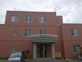 静かな雰囲気の外観
