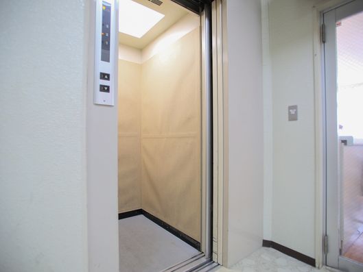 エレベーター