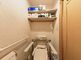 バリアフリー設計のトイレ空間