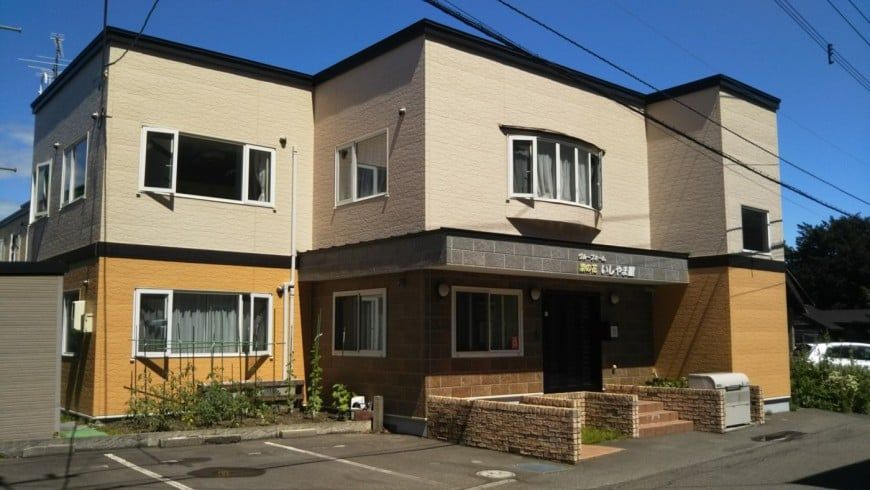 明るい外観の居宅