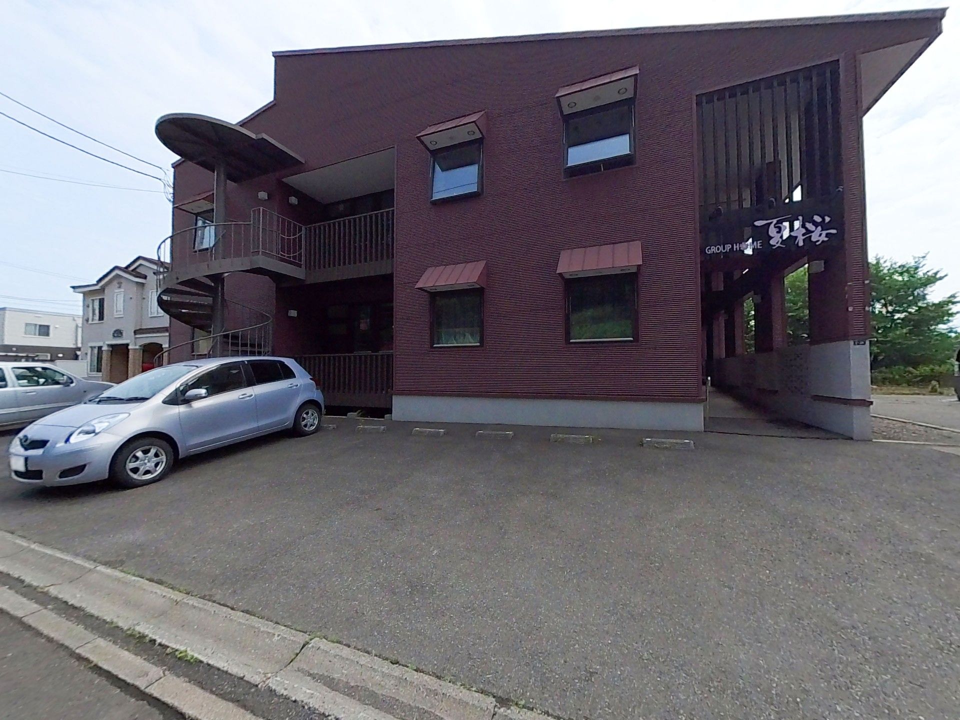 2階建ての施設