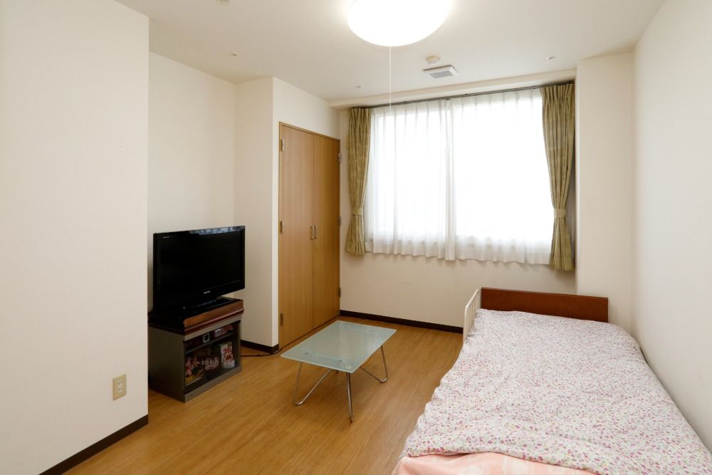 明るい個室の様子