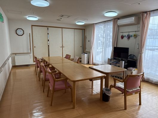 ラウンジ