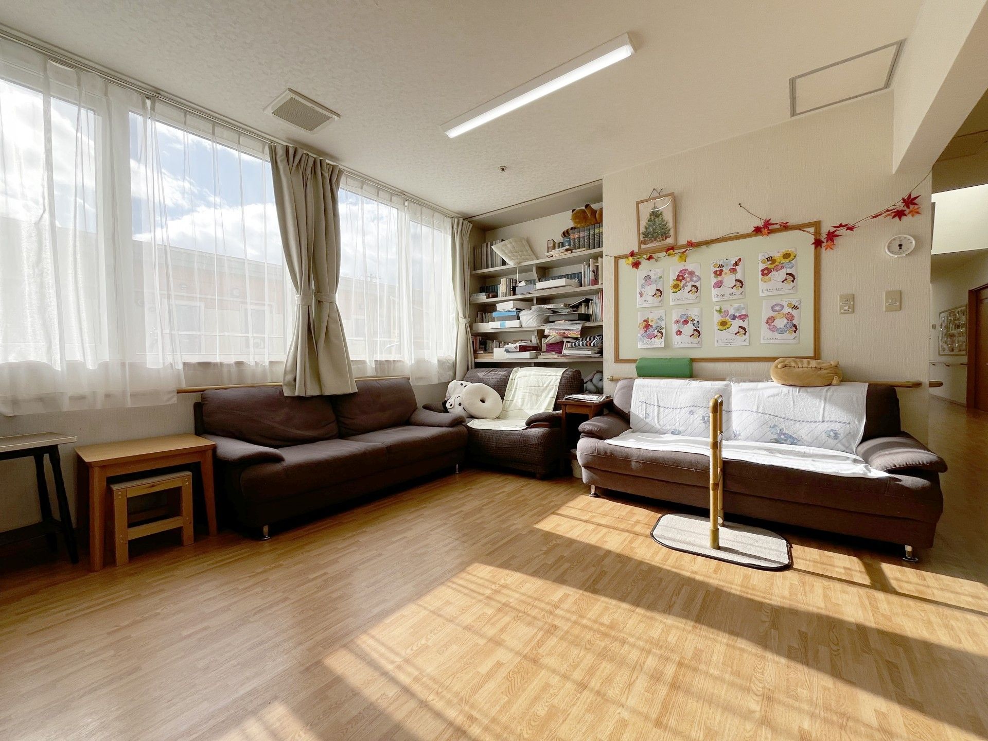 日差しが差し込むリビング