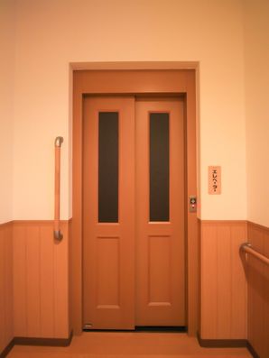 エレベータ―