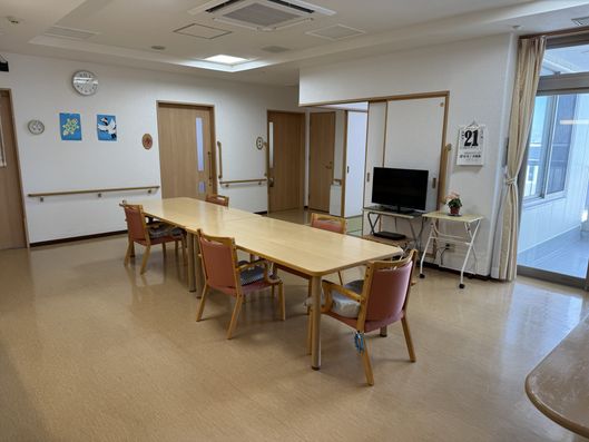 ラウンジ