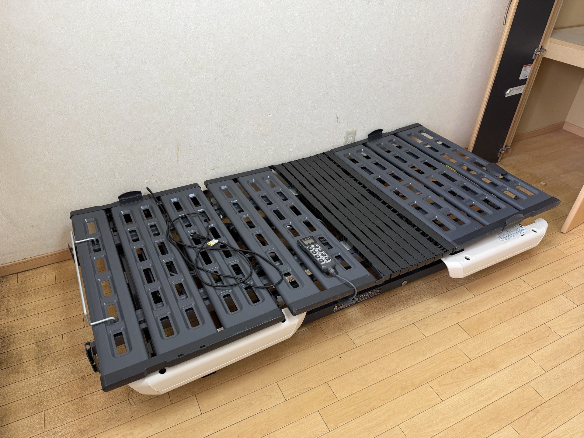 電動ベッドのフレーム