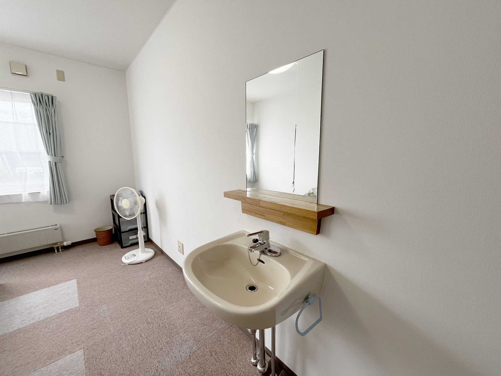 洗面台のある部屋