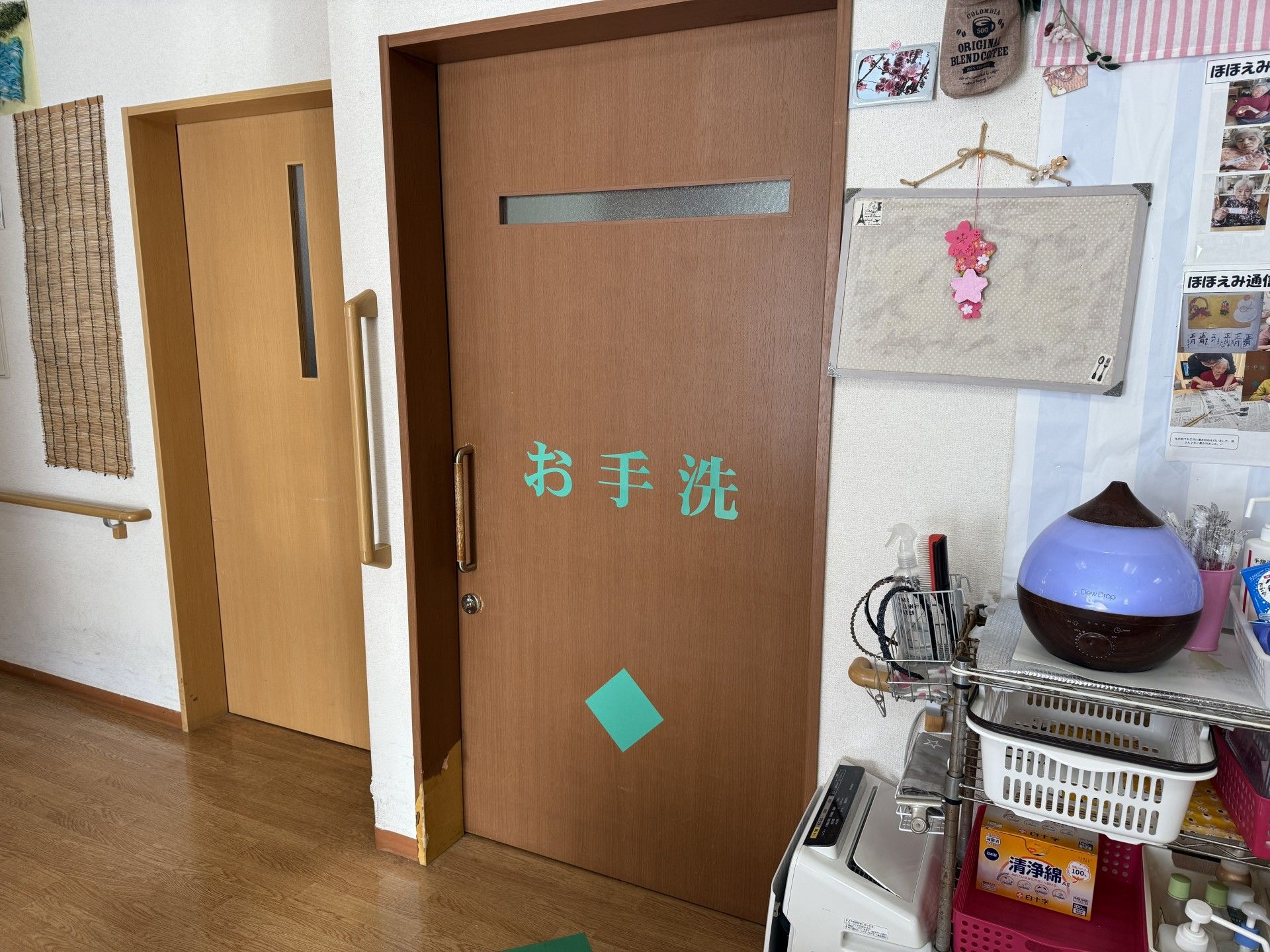 お手洗いの入口