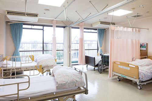 明るい多床室