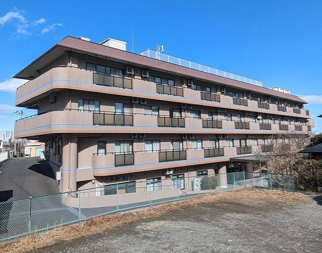 ゆったりとした建物外観