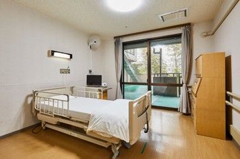 快適な個室の寝室
