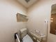 バリアフリー設計のトイレ空間