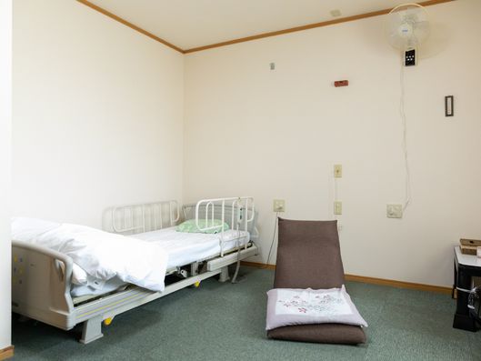 電動リクライニングベッド