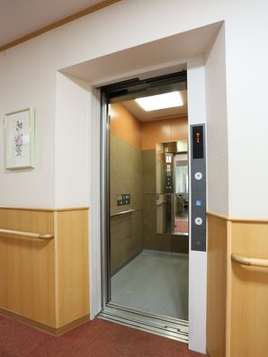 エレベーター
