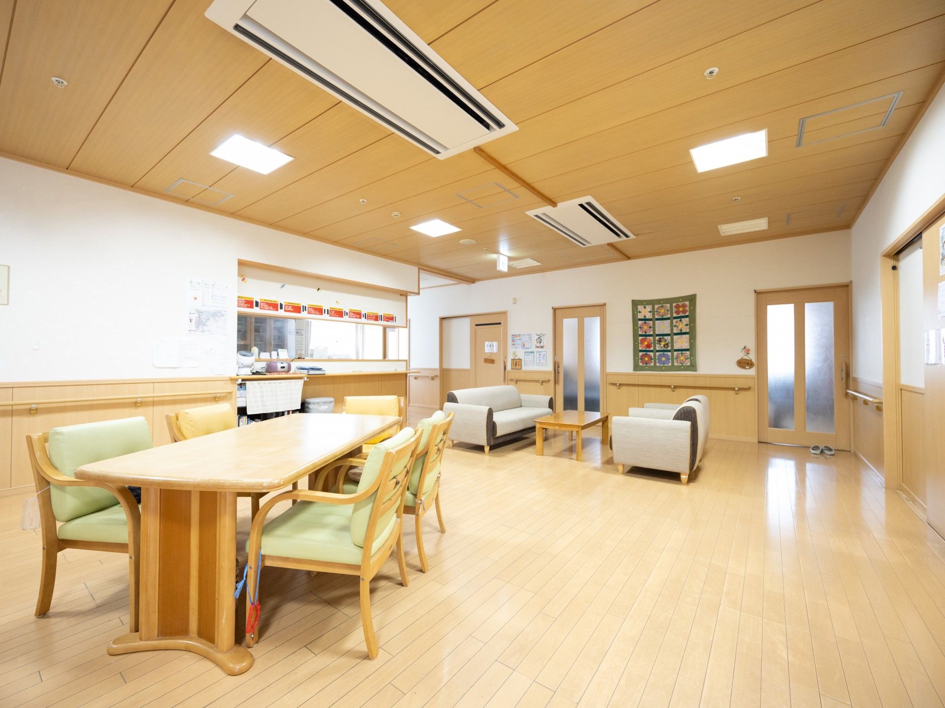 明るい共有スペース