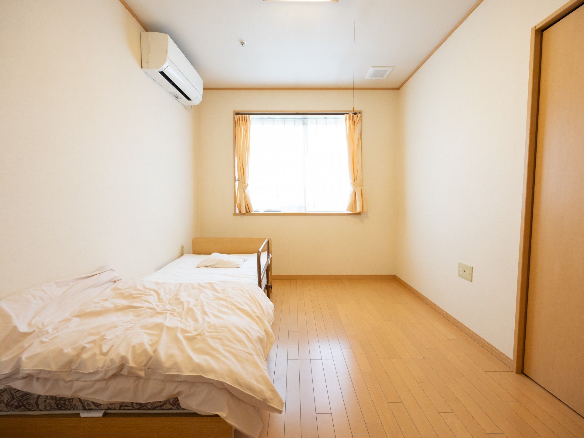 シンプルな個室