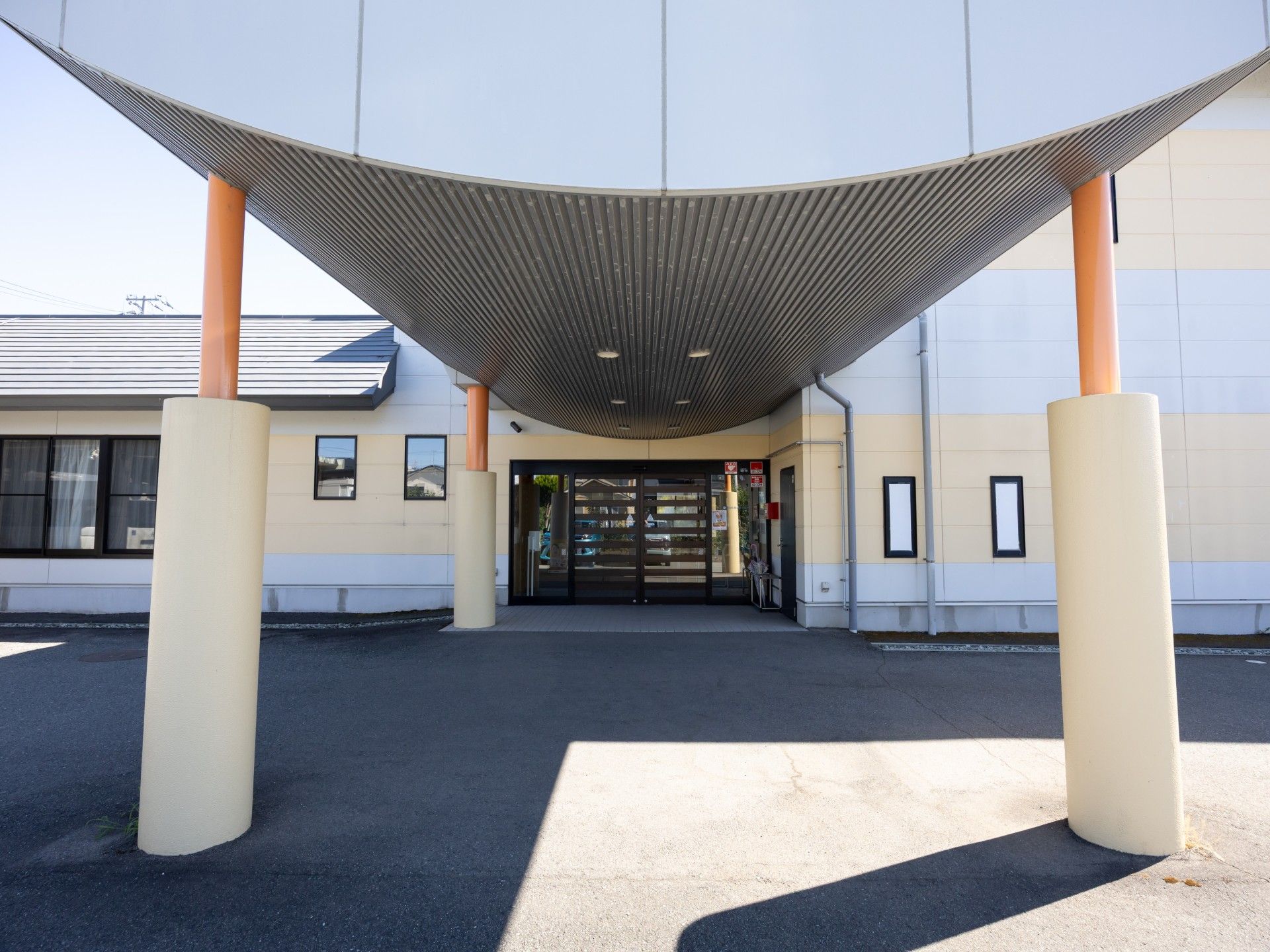 広いエントランス