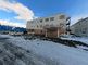 雪景色の建物外観