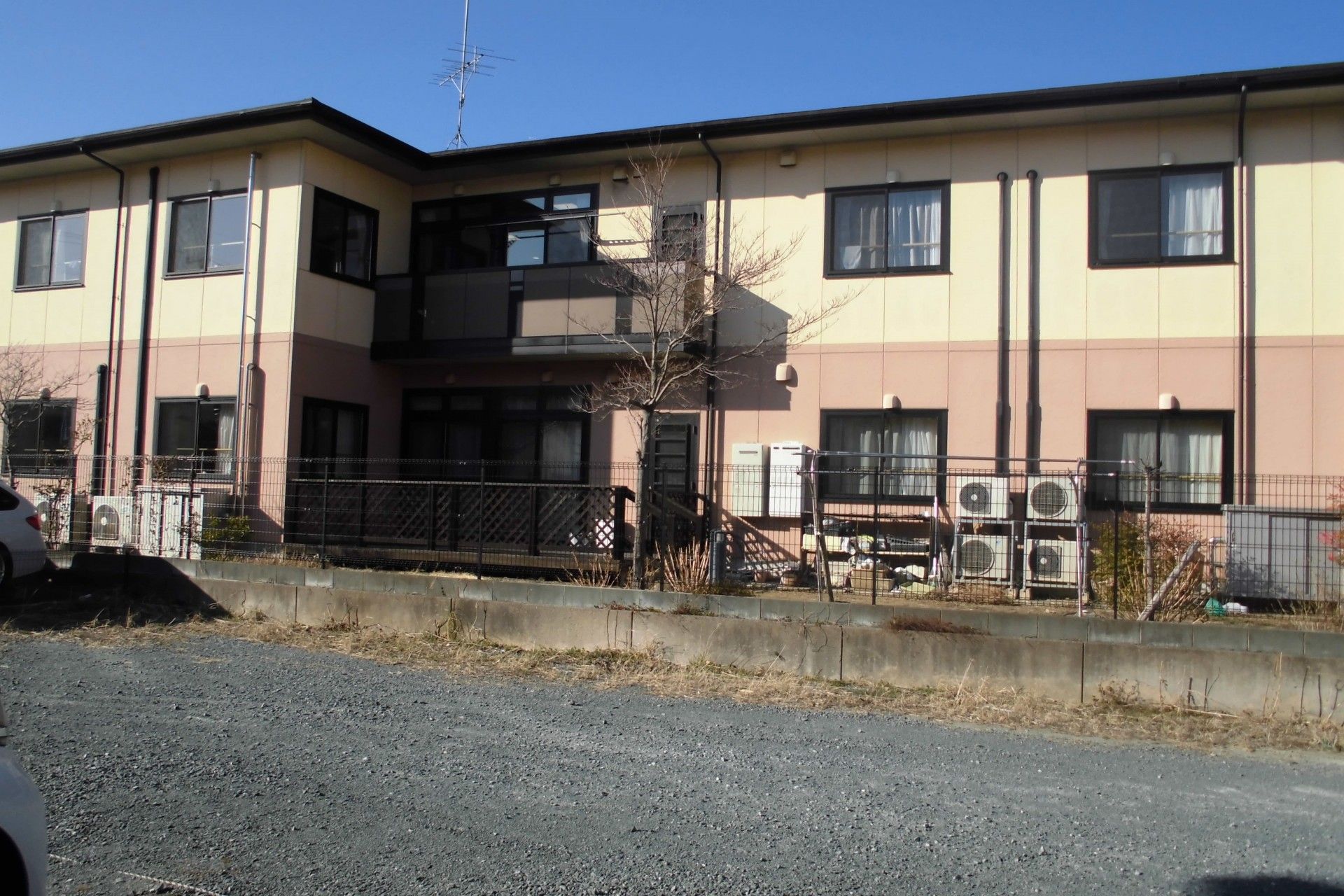 ゆったりとした建物外観