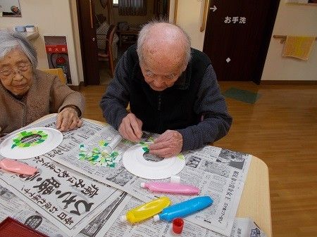 手芸活動を楽しむ様子