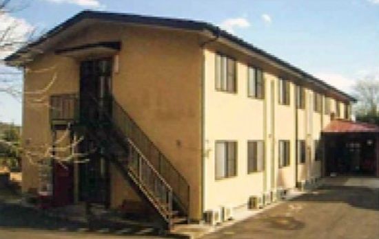 二階建ての建物外観