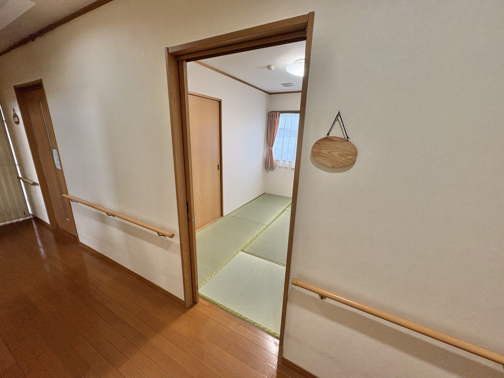 畳のある和室の入口