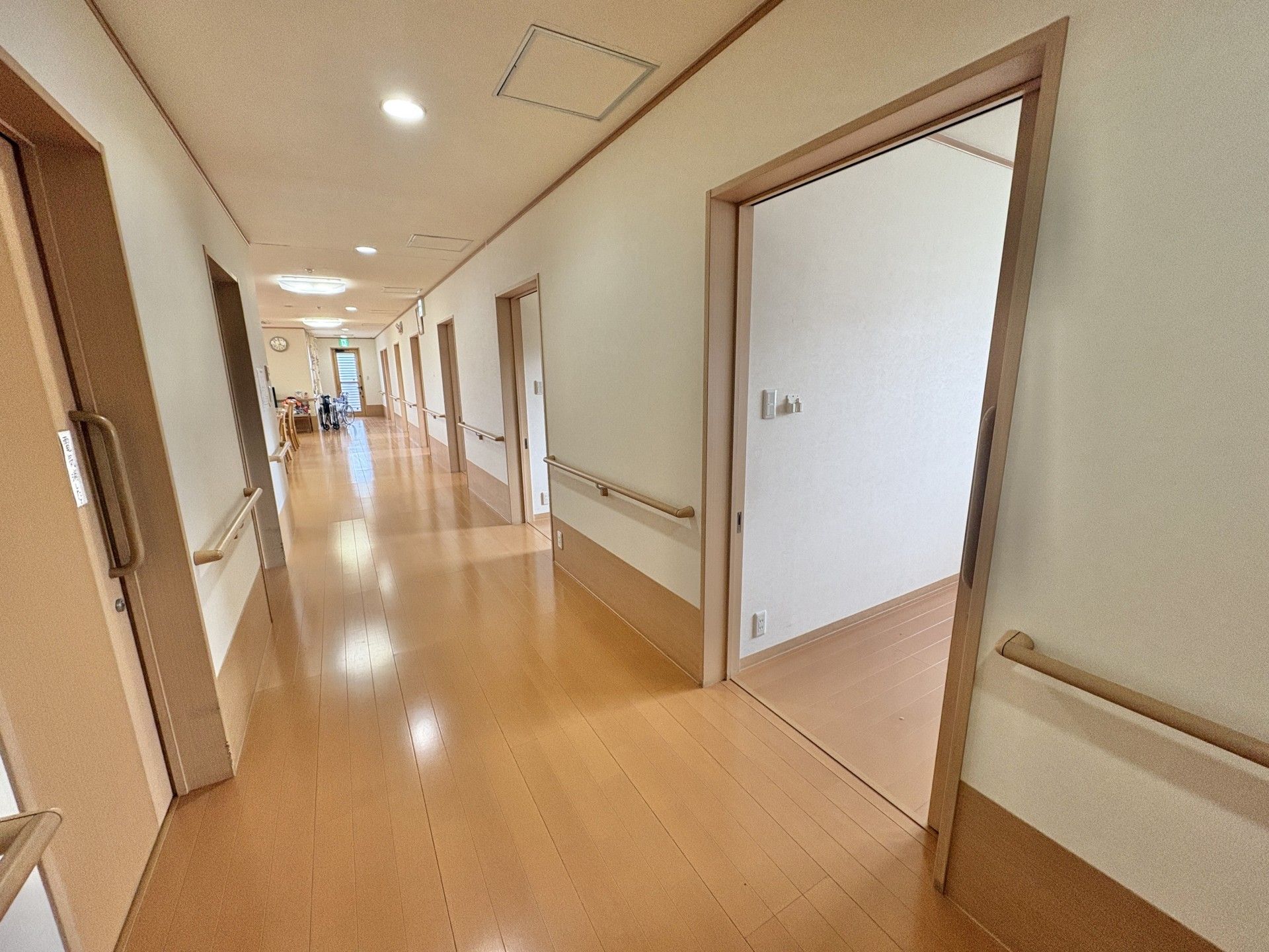 明るい廊下
