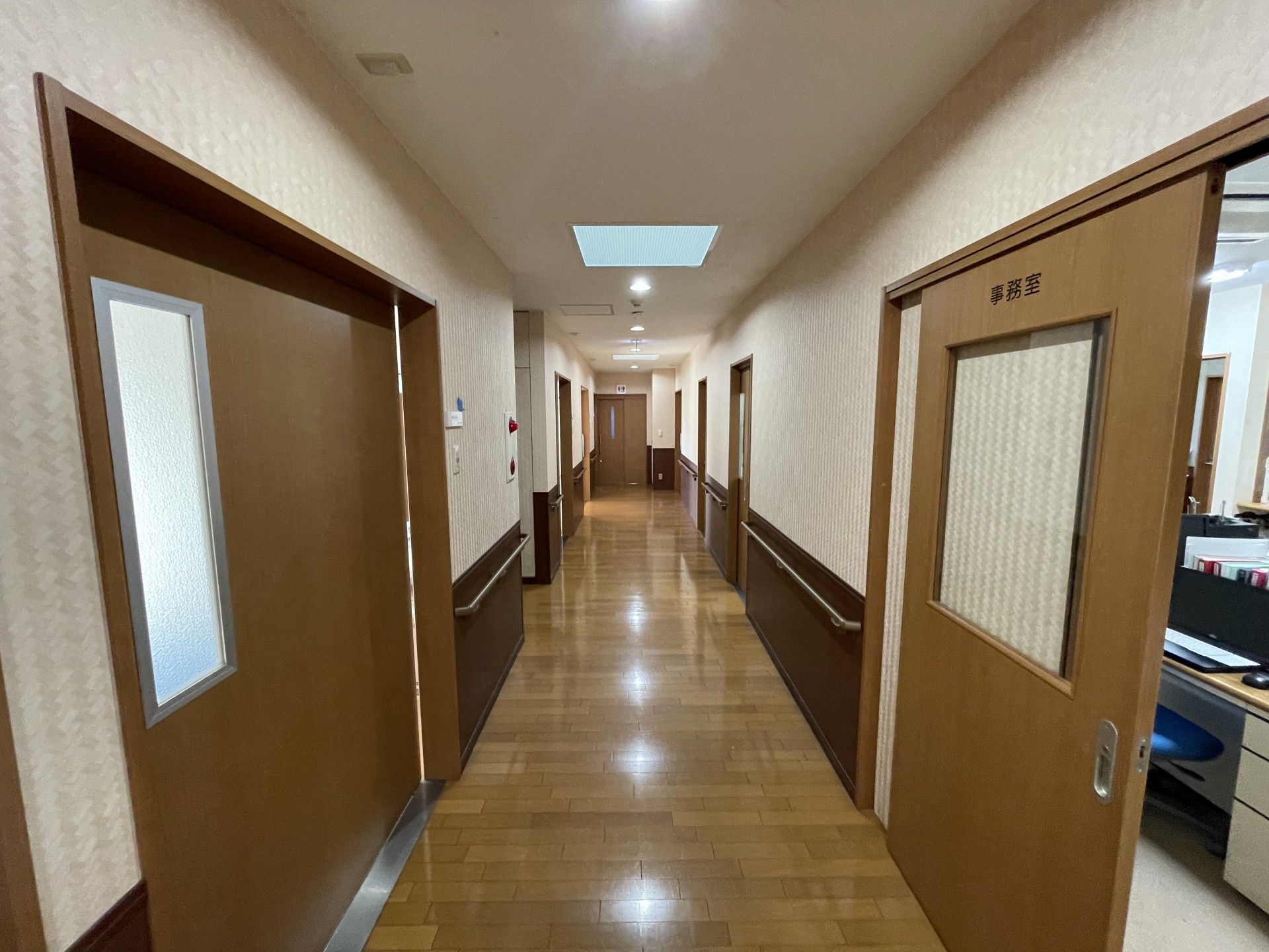 清潔な廊下の様子