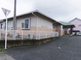 静かな住宅街の通りの景色